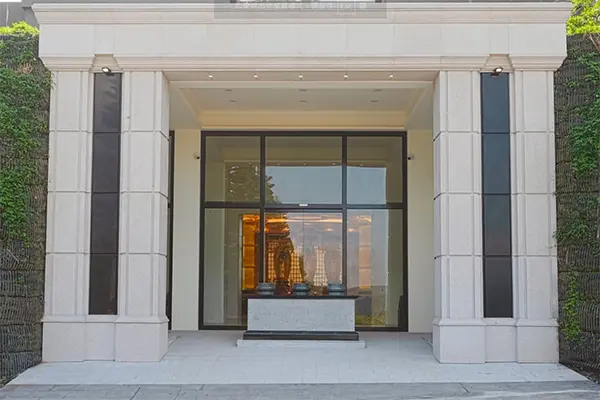 雙峰寶塔的外觀